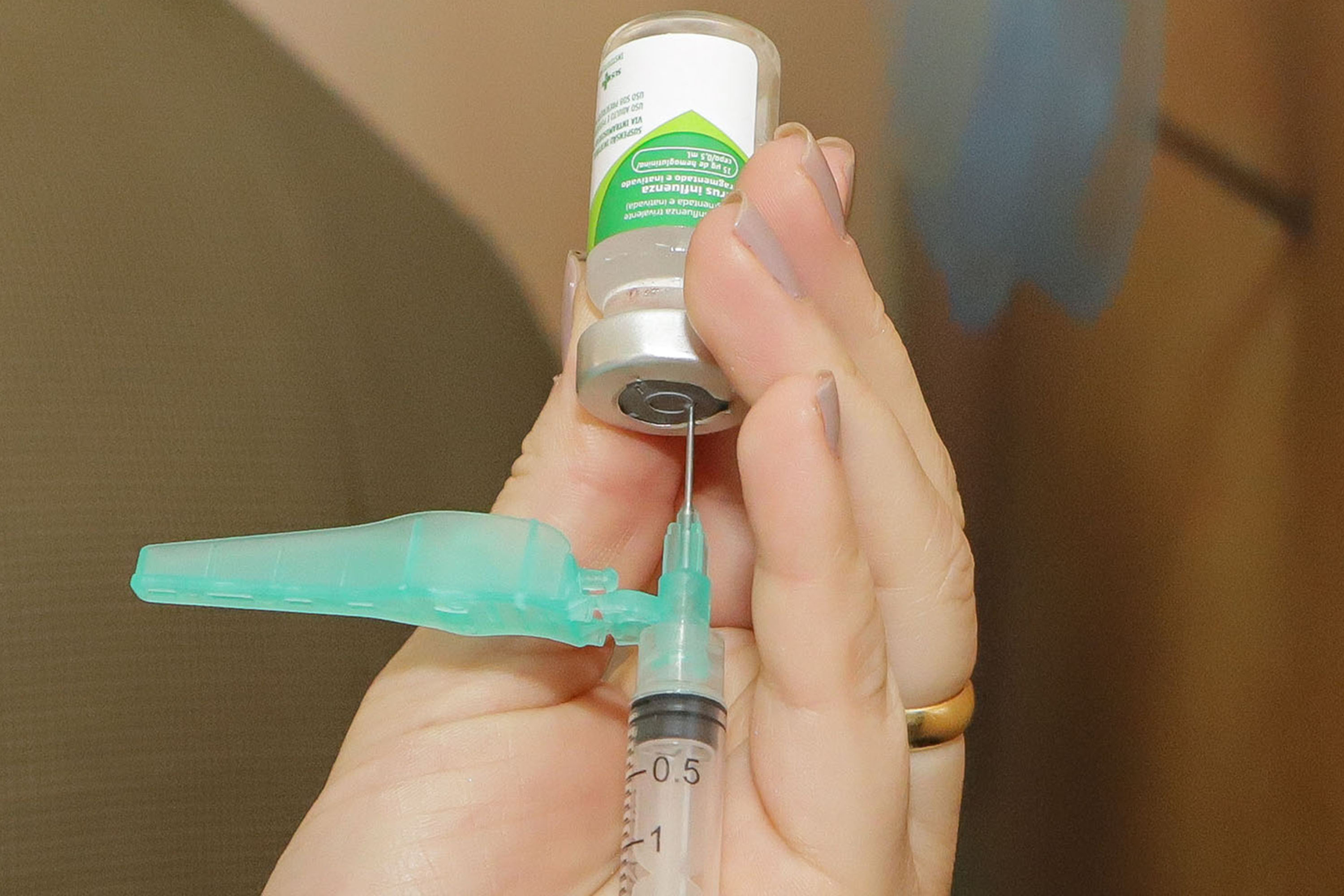 Com a chegada do frio, Saúde esclarece dúvidas sobre a gripe e importância da vacinação.