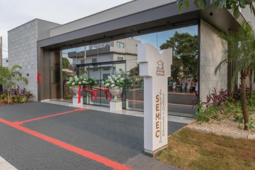 Clima de tensão: comissionados são convocados para reunião com o prefeito em Campina da Lagoa.