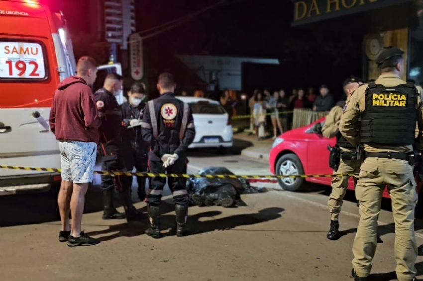Homem é morto a tiros no centro de Campo Mourão; crime foi o oitavo homicídio do ano.