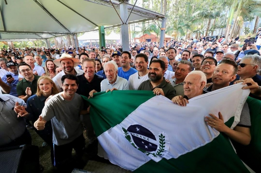 Prefeito Padre Gianny participa de encontro com o Governador Ratinho Junior em Apucarana.
