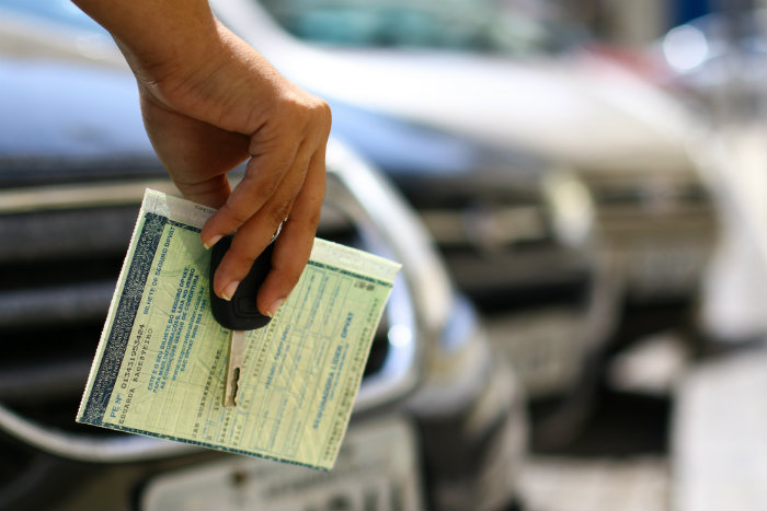 Licenciamento dos veículos com placas de final 6, 7 e 8 vence em outubro.