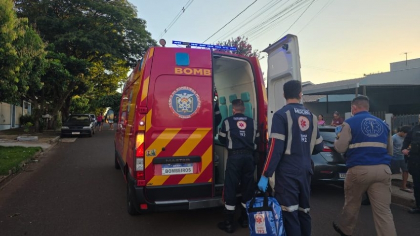 Homem é esfaqueado no pescoço ao defender a irmã de ataque em Toledo.