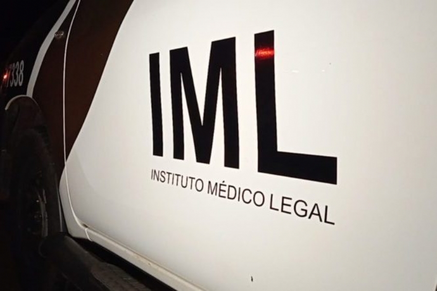 Homem é encontrado morto em assentamento de Altamira do Paraná; suspeito fugiu após capotar carro da vítima.